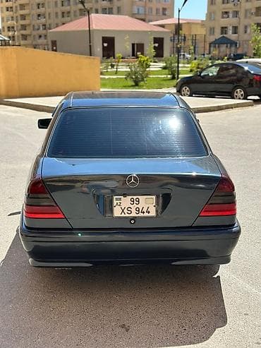 продается авто: Mercedes-Benz C-Class: 2 л | 1999 г. Седан — 2