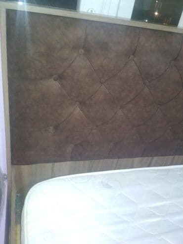 işlenmiş taxt: Taxt təcili satılır 195 teze kimidir ölçü 160.200.unvan mehtabad — 4