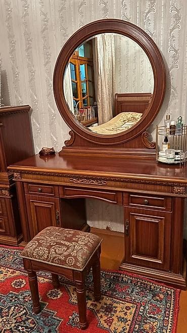 dolab parça: Klassik üslubda yataq otağı mebel dəsti - Geniş 4 qapılı qarderob — 5