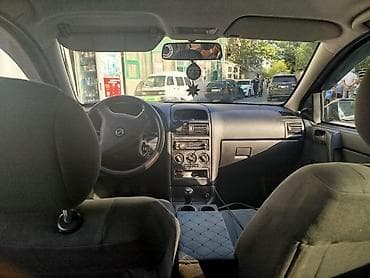 t 28 traktor satisi: Opel Astra: 1.4 l | 2009 il 335000 km Sedan — 8