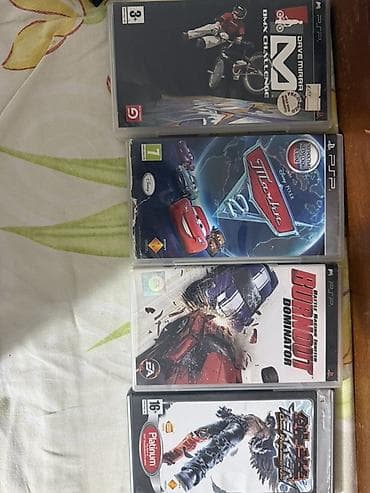 sup game box: Sony PSP (PlayStation Portable) oyun konsolu – qara rəng. Komplekt: - — 4