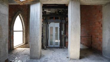 saray mtk əlaqə nömrəsi: Ticarət Mərkəzi Mall yaritəmir 5000 kv,1-ci mərtəbə Bowling 1400 kv — 6