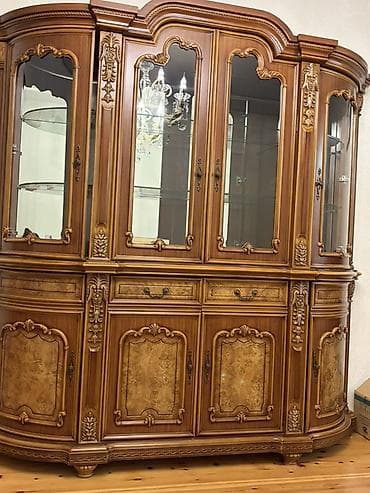 şuşə dolab: Klassik üslubda vitrin-bufet - Material: massiv ağac və təbii kaplama — 3