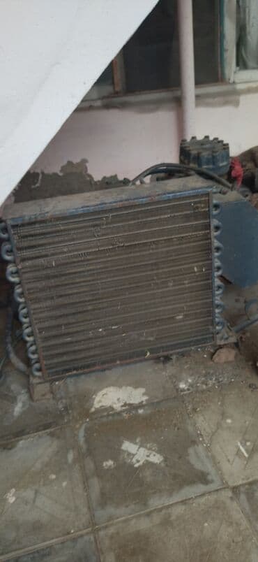 Soyuducu kompressor 3 fazadı. heç isləmiyib