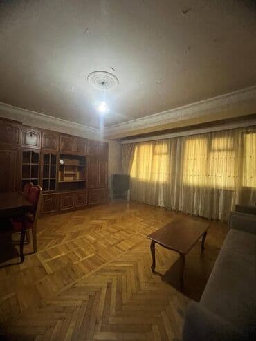 mingecevir kiraye: Yasamal rayonu,İnşaatçılar metrosu yaxınlığı,2 saylı Tibb Kolleci ilə — 5