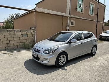 Hyundai Accent: 1.6 l | 2012 il Hetçbek