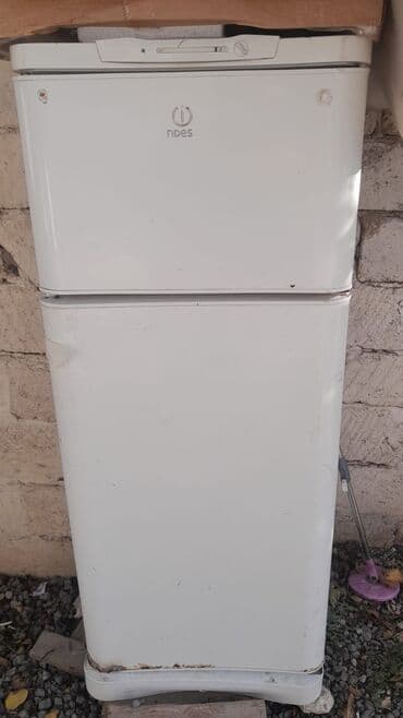 Техника для приготовления еды: Aynur92👑kod7542 Qiymet:150 Azn Soyuducu satilir Olcu 1.40x60 — 1