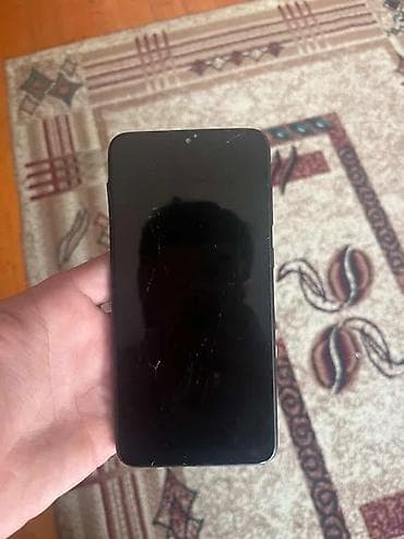 kontakt home utuler: Samsung Galaxy A10, 32 GB, rəng - Qara, İki sim kartlı — 3