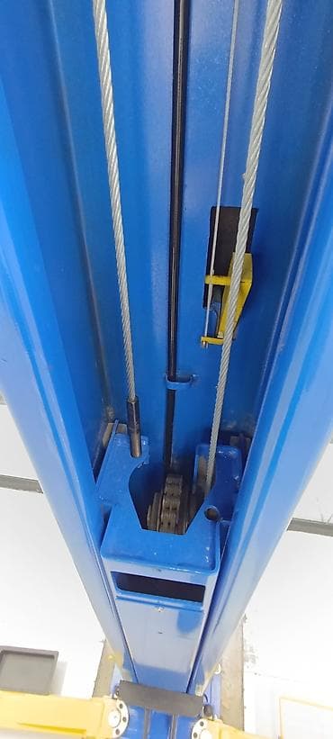 PEAK Two Post Lift – 208C model - Tip: İki stendli (two-post) — 5