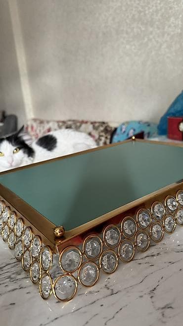 sehirli güzgü: Dekorativ güzgülü fənər/tray - Material: metal karkas (qızılı rəng) — 4