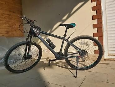 Dağ/trek velosipedi - Güclü alüminium ərintili çərçivə, idman yönümlü