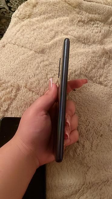 ev temizliyen: Samsung Galaxy A51, rəng - Qara, Qırıq — 4