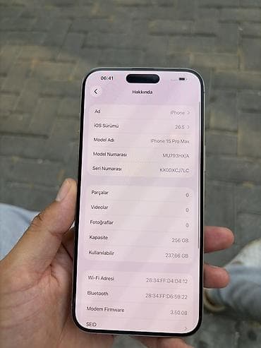 pc hisseleri: Məhsul: Smartfon (USB‑C girişli, metal korpuslu, yastı kənarlı dizayn) — 7