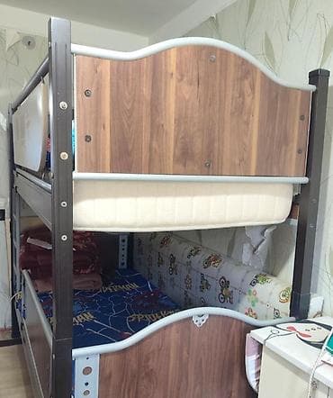 Oğlan və qız üçün, İşlənmiş, Çarpayı, Matras ilə, Siyirməli