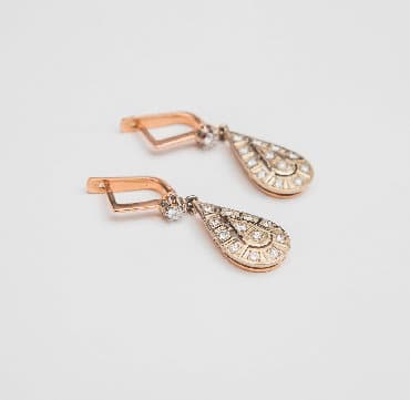 xari bulbul sancaq: Sırğa — 2