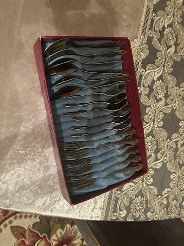 Köhnənin qaşığı çəngəli və balaca qaşığı hərəsindən 6 dənə heç vaxt