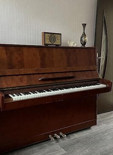 mini piano: Upright pianino – “Belorus” model - Korpus: tünd qəhvəyi cilalı ağac — 1