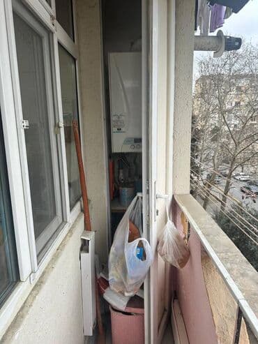 yeni günəşlidə 3 otaqlı ucuz bina evləri: Bakı, Bakıxanov qəs., 2 otaqlı, Köhnə tikili, m. Neftçilər, 60 kv. m — 13