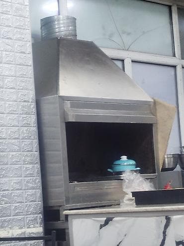 Paslanmayan poladdan hazırlanmış peşəkar mətbəx manqalı və tüstü çəkən