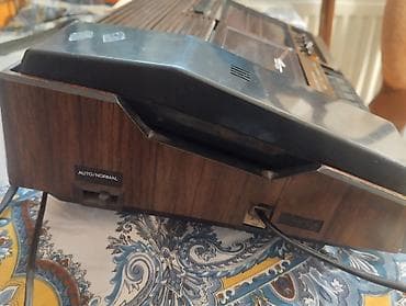 qedim pullar: 3 çü Birində Retro Antik Modəl. Telefon İşləkdir, Radio, Saat, uzun — 9