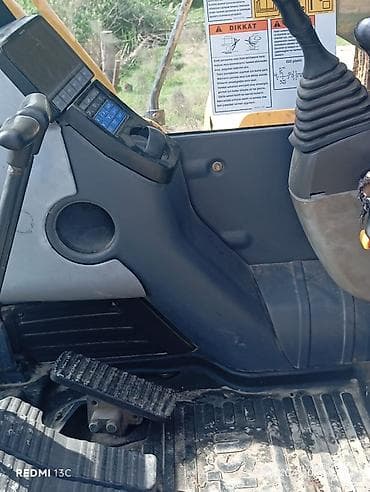 turbo az ekskavator satisi: Komatsu ekskavator – tırtıllı, hidravlik qazma maşını Tecilii — 6