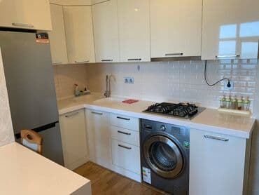 naximovda satilan evler: Sumqayıt şəhəri,Bulvar küçəsi, Krstalda dəniz panaramalı əşyalı 3 otaq — 12