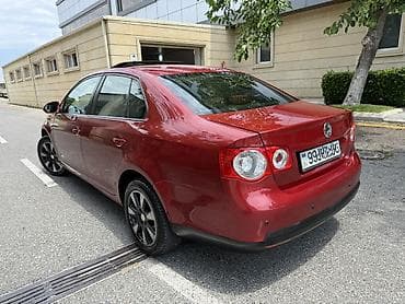 Продажа авто: Volkswagen Jetta: 1.6 л | 2010 г. Седан — 6