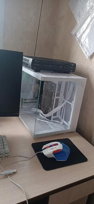 usb hard disk satilir: Salam, ag korpus satilir, hec bir problemi yoxdu, 4 ay qabag alinmisdi — 2