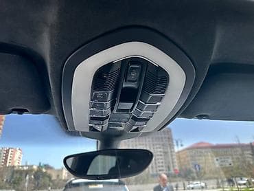 gx lexus 470: Ağ rəngdə olan Porsche Cayenne avtomobili. Qabaq tərəfində duman — 5