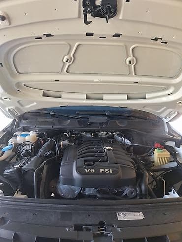 07 şekileri: Volkswagen Touareg: 3.6 l | 2012 il Krossover — 8