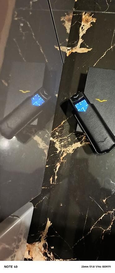 3 d panel: Vertu rəng - Qara, Düyməli — 3