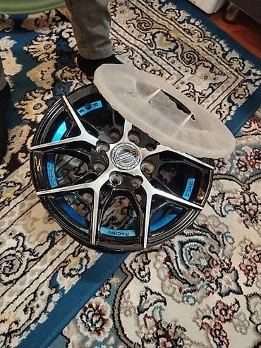 Yeni Disk Vossen R <13, 4 Boltlu