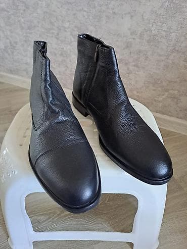 lova batinka: Botinka tezedir 35 manat olcusu 42 — 2