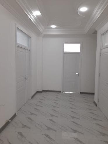 Gəncə şəhərində yerləşən 300 m² sahəyə malik obyekt təklif olunur — 2