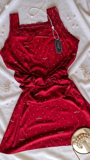 skafanderi za bebe: Qadın üçün krujeva detallı zərif kombinezon-kofta - Model: kvadrat — 3