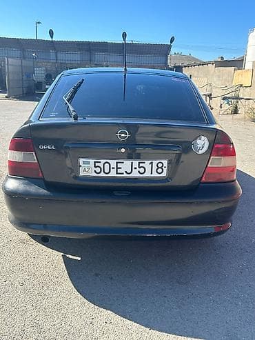 e motor: Opel Vectra: 2 l | 1996 il 20000 km Hetçbek — 6