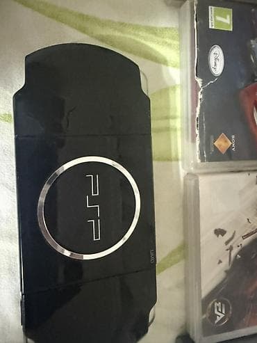 sup game box: Sony PSP (PlayStation Portable) oyun konsolu – qara rəng. Komplekt: - — 2