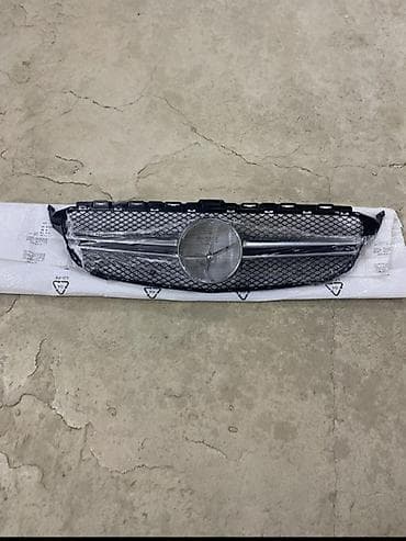 mercedes panorama: Mercedes-Benz ön radiator barmaqlığı — 2