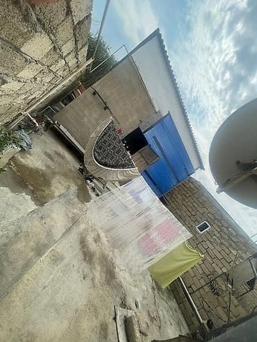 Гаражи: 7 комнат, 100 м², Средний ремонт — 6