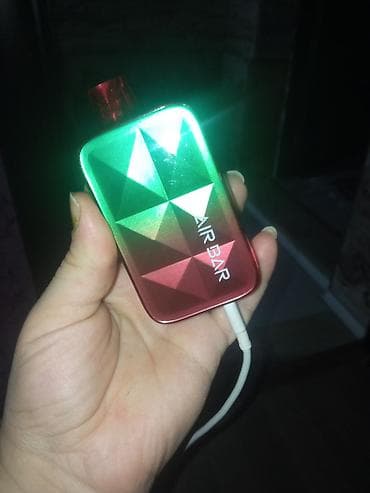 friz qəlyan: AIRBAR Diamond Box Watermelon Ice 5% – doldurula bilən, ekranlı — 2