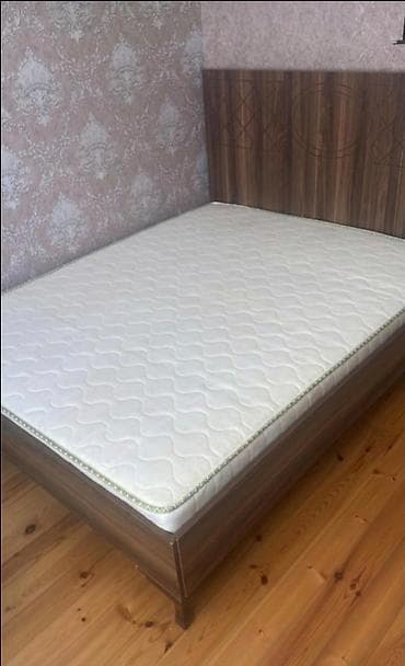 Taxt satilir 150 azn super veziyyətdədi Baza yoxdu . Matras var — 1