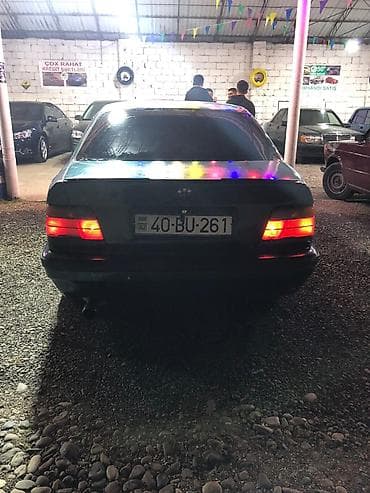 chevrolet cobalt salon: BMW 3 series: 2 l | 1993 il Sedan — 8
