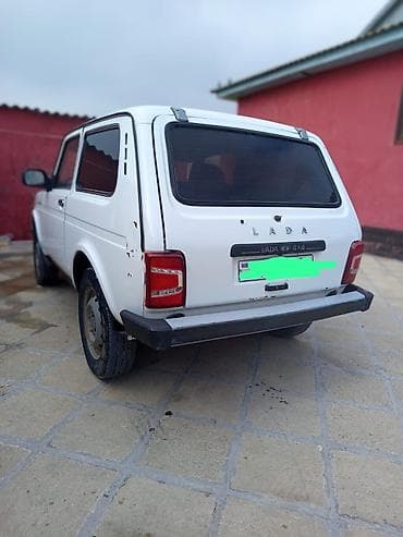 kredit ve barter masin: VAZ (LADA) 4x4 Niva: 1.7 l | Ofrouder/SUV — 4
