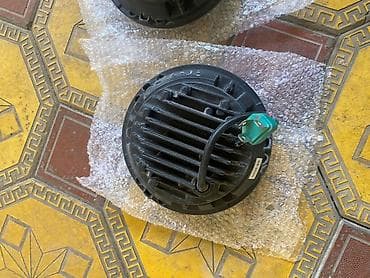 niva sidenyaları: Komplekt, Yaxın və uzaq vuran işıqlar Jeep, 2020 il — 2