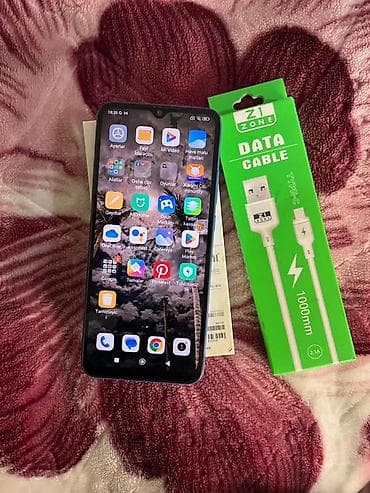 telefonlar yeni: Xiaomi 64 GB, rəng - Göy, 
 Barmaq izi, Face ID — 3