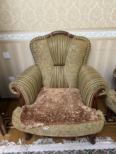 divar kagiz: İşlənmiş, Klassik divan, Divan, Bazasız, Açılmayan — 4