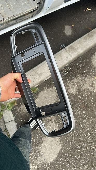 Avtomobil multimedia/radio paneli üçün ön konsol çərçivəsi lalafo.az -da Avtomobil multimedia/radio paneli üçün ön konsol çərçivəsi