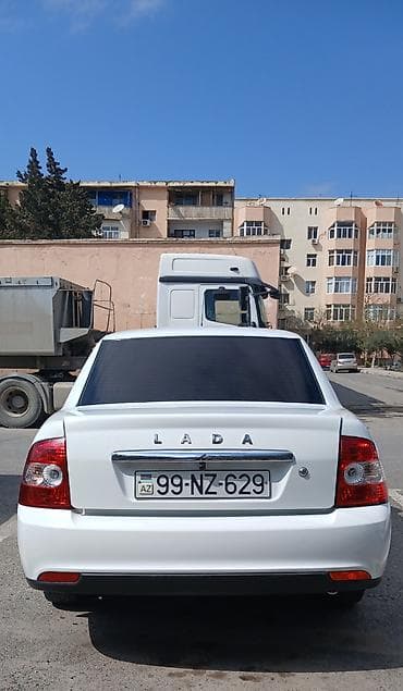 avto satis: VAZ (LADA) Priora: 1.6 l | 2018 il 181450 km Sedan — 3