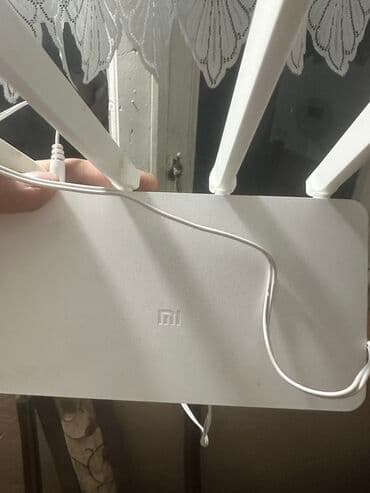 Ağ rəngdə olan Xiaomi router, evdə və ya ofisdə internetə qoşulmaq lalafo.az -da Ağ rəngdə olan Xiaomi router, evdə və ya ofisdə internetə qoşulmaq