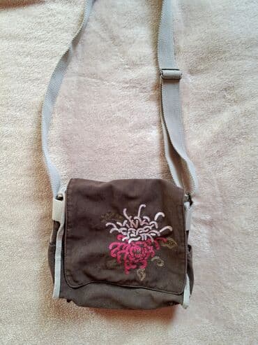 qol alti qaralmasi ucun krem: Məhsullar orijinaldır Sifariş üçün instagramdan yazın: thrifttouch — 2